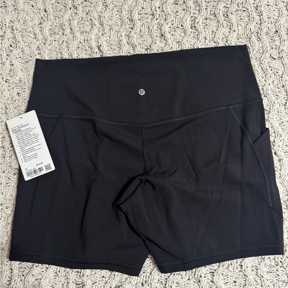 lululemon 18 Align with pockets